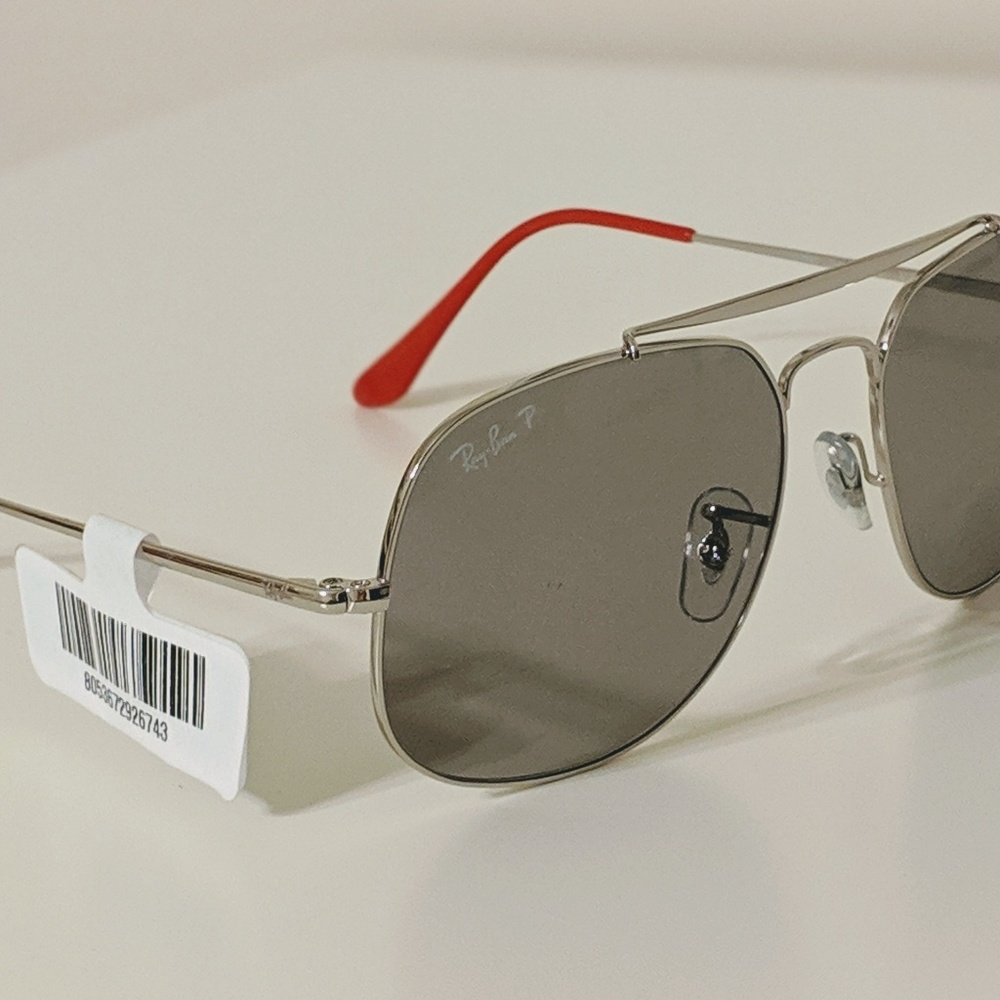 Ray-Ban sunglasses - Picture 3 of 5